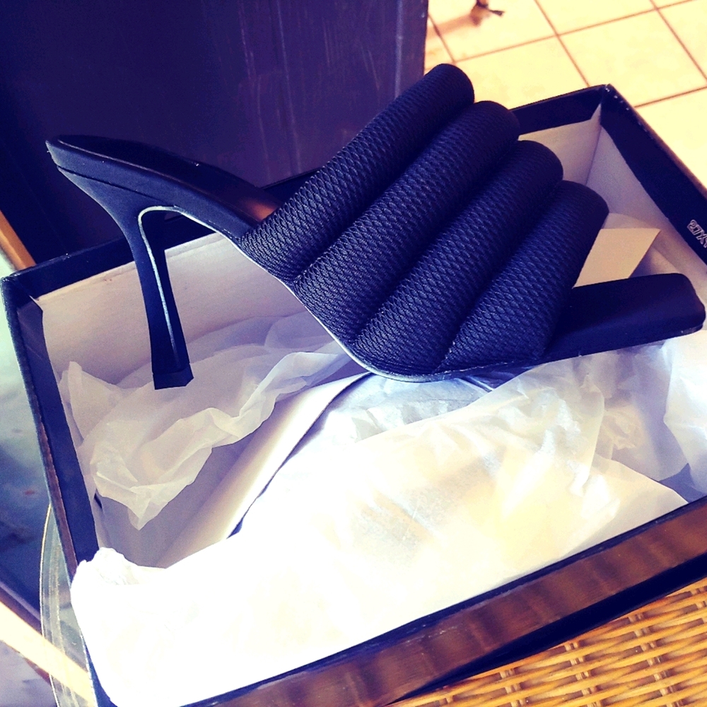 COPY - BLACK MULES